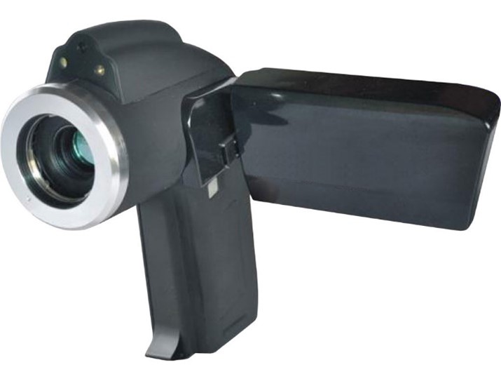 LEAK DETECTION WITH A THERMAL CAMERA
